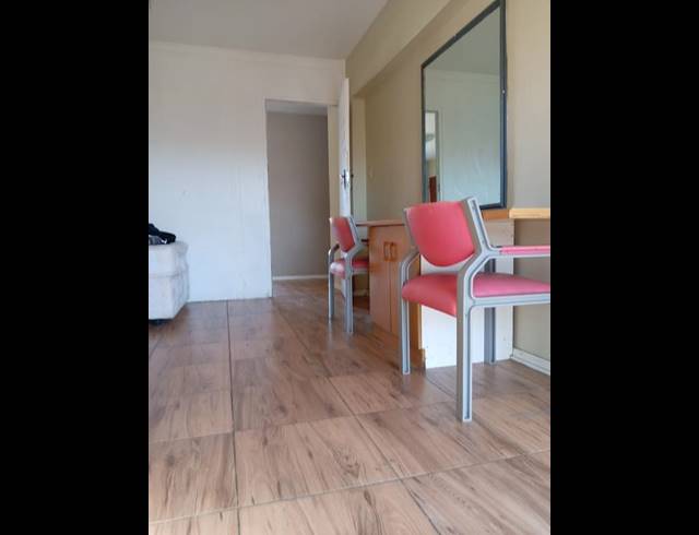 4 BEDROOM HOUSE FOR SALE IN WESTDENE